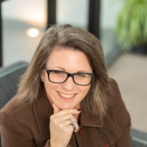 Jennifer Smith Headshot